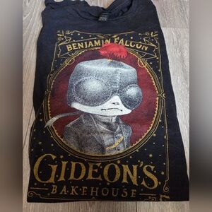 Gently Used Benjamin Falcon tee Gideon's Bakehouse XL